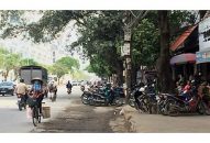 Trật tự đường hè tại nhiều tuyến đường cửa ngõ diễn biến phức tạp cần giải pháp triệt để