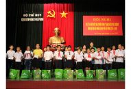 Chương trình “Nâng bước em đến trường” của bộ đội biên phòng – Huy động nhiều nguồn lực hỗ trợ