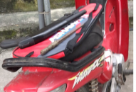 Kiểm tra xe vi phạm giao thông, lòi ra súng