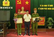 UBND huyện Cát Hải khen thưởng Công an huyện