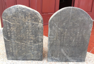 Những dấu hiệu bất thường liên quan đến 2 tấm bia đá phát hiện tại xã Kiến Thiết, huyện Tiên Lãng