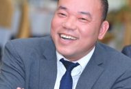 Cầu nối nhà quản lý, sản xuất, phân phối với người tiêu dùng