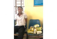 Bắt giữ đối tượng vận chuyển 6 kg ma túy đá