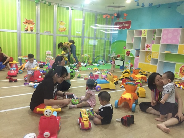 CÃ¡c chÃ¡u say sÆ°a tham gia cÃ¡c trÃ² chÆ¡i táº¡i khu vui chÆ¡i Tini World