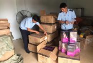 Bắt lô mỹ phẩm nhập lậu