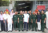 Chủ tịch UBND thành phố thăm, tặng quà đối tượng chính sách nhân kỷ niệm 71 năm Ngày Thương binh, liệt sỹ