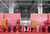 Chủ tịch UBND thành phố Nguyễn Văn Tùng khen các doanh nghiệp có số nộp ngân sách cao năm 2018