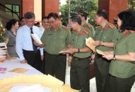 11 tác phẩm đoạt giải cuộc thi viết “Công an Hải Phòng – Những tấm gương học và làm theo Bác”