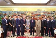 Lãnh đạo thành phố tiếp Tập đoàn xây dựng Thái Bình Dương (Trung Quốc)