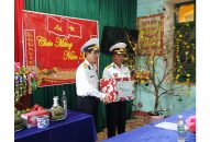 Bộ Tư lệnh vùng 3 Hải quân: Thăm và chúc Tết quân và dân huyện đảo Cồn Cỏ và Lý Sơn