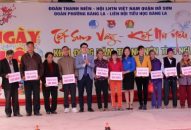 Trao 65 suất quà nhân ngày hội Tết sum vầy – Kết nối yêu thương