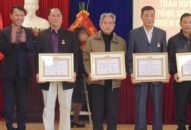 Phường Đồng Quốc Bình (Ngô Quyền): Trao tặng huy hiệu Đảng đợt 3-2