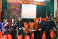 Phường Hưng Đạo: Trao 346 suất quà Tết tặng người nghèo