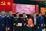 Thành đoàn Hải Phòng: Thăm, tặng quà và chúc tết Hải đội 4, Vùng 1 Hải quân và Đội tàu Bạch Long