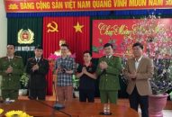 Thêm một hành động đẹp của người dân Cát Bà