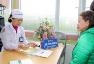 CUNG CẤP THUỐC ARV TỪ NGUỒN BẢO HIỂM Y TẾ  Giúp người nhiễm HIV điều trị thường xuyên, lâu dài