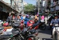 Phía sau những chiếc xe nhập khẩu giá hời