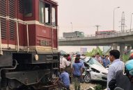 Tin chính thức vụ ôtô bị tàu hỏa kéo lê 100m khiến 5 người thương vong