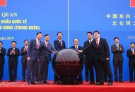 Thông quan cầu Bắc Luân II cửa khẩu Móng Cái (Việt Nam) – Đông Hưng (Trung Quốc)