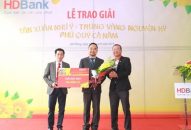 Khách hàng HDBank tại Hải Phòng trúng thưởng một kg vàng