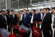 Phó Chủ tịch QH Phùng Quốc Hiển khảo sát tại Cảng cửa ngõ quốc tế Lạch Huyện và Tổ hợp nhà máy Vinfast (Tập đoàn Vingroup)