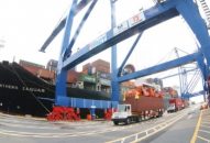 Đón tàu trọng tải 100 ngàn tấn cập cảng HICT Hải Phòng