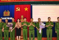 CATP khen thưởng Công an quận Hồng Bàng xóa sổ “đại lý” lô đề đánh bạc qua mạng xã hội