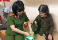 Phòng PC06-CATP: Tổ chức cấp CCCD lưu động 37 người già yếu, tàn tật