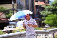 Tây Bắc Bộ, các tỉnh miền Trung có nắng nóng đặc biệt gay gắt