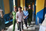 Bố giết mẹ, 2 con gái gửi đơn bãi nại thay cái gật đầu tha thứ