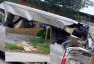 Xe khách đâm ô tô tải, 3 người thương vong