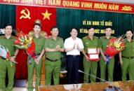 Chủ tịch UBND thành phố khen thưởng các đơn vị phá Chuyên án 419N