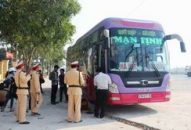 Nhà xe chưa hết cảnh nhồi nhét