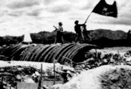 Khoảnh khắc sang trang của lịch sử