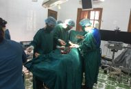 Nhân viên y tế đảo Bạch Long Vĩ hiến máu cứu bệnh nhân