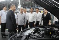 Đoàn khảo sát của Tiểu ban Văn kiện Đại hội XIII khảo sát thực tế tại Tổ hợp sản xuất ô tô VinFast