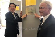 Thành phố Kitakyushu tặng sách cho học sinh Trường THPT chuyên Trần Phú