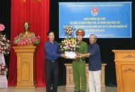 Thượng úy CSKV Đỗ Thế Văn dũng cảm khống chế kẻ “ngáo đá”: Hình ảnh đẹp về người chiến sĩ công an trong lòng dân