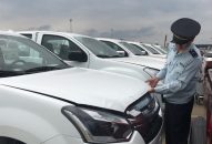 Dầu thô, xe hơi nhập tăng kỷ lục