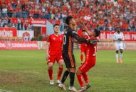 Cầu thủ Việt kiều Đức Adriano Schmidt mong muốn được thi đấu cho ĐTQG