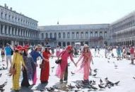 Để khách du lịch trốn lại nước ngoài bị phạt tới 90 triệu đồng