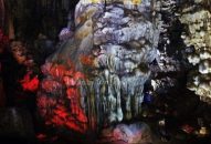 Hang Quả Vàng – tuyệt tác thiên nhiên giữa vịnh Lan Hạ