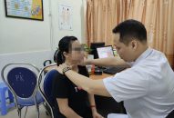 Nhiễm trùng loét vùng cổ nghiêm trọng do tự chữa bệnh ở “thầy lang”