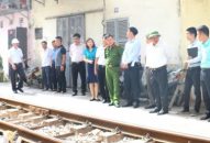 Phường Cát Dài, quận Lê Chân:  Đổ bê tông, cải tạo vệ sinh môi trường tuyến đường sắt