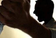 Mâu thuẫn nhỏ, dùng dao bầu chém anh họ