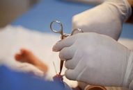 Nam thanh niên bị liệt dương sau khi chữa yếu sinh lý