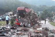 Vụ tai nạn 41 người thương vong ở Hòa Bình: Tài xế xe khách đang bị tước bằng lái