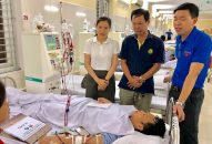 Nghị lực phi thường của nam sinh phải chạy thận trước kỳ thi THPT quốc gia