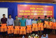 Tuyên truyền, phổ biến pháp luật cho hơn 200 cán bộ, nhân dân khu vực biên giới biển