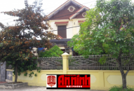 Đi đòi nợ, một người bị chủ hụi đâm trọng thương